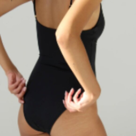 Women's Med. 1-piece swimsuit. Tummy Control. U. Wire. Ruched Push Up. High Cut. - Picture 14 of 16